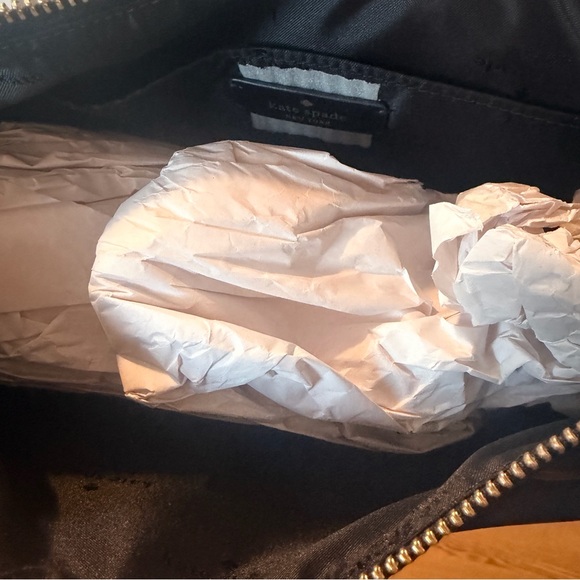 Kate Spade Carter Nylon Sling - Black NWT - Picture 13 of 16